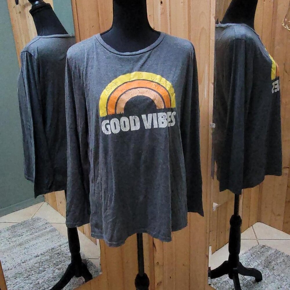 Good Vibes Gray Medium long sleeve top #longsleeve